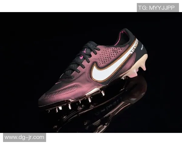 世界杯各国球星专属足球鞋盘点 探索设计背后的科技与文化元素